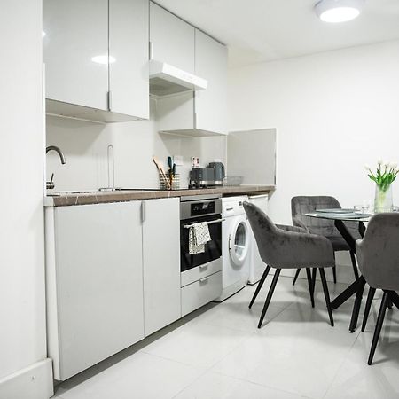 1B Apartment, 30 Mins To Oxford Street Londyn Zewnętrze zdjęcie