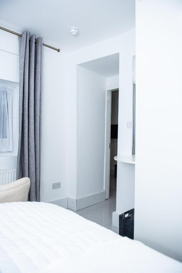 1B Apartment, 30 Mins To Oxford Street Londyn Zewnętrze zdjęcie